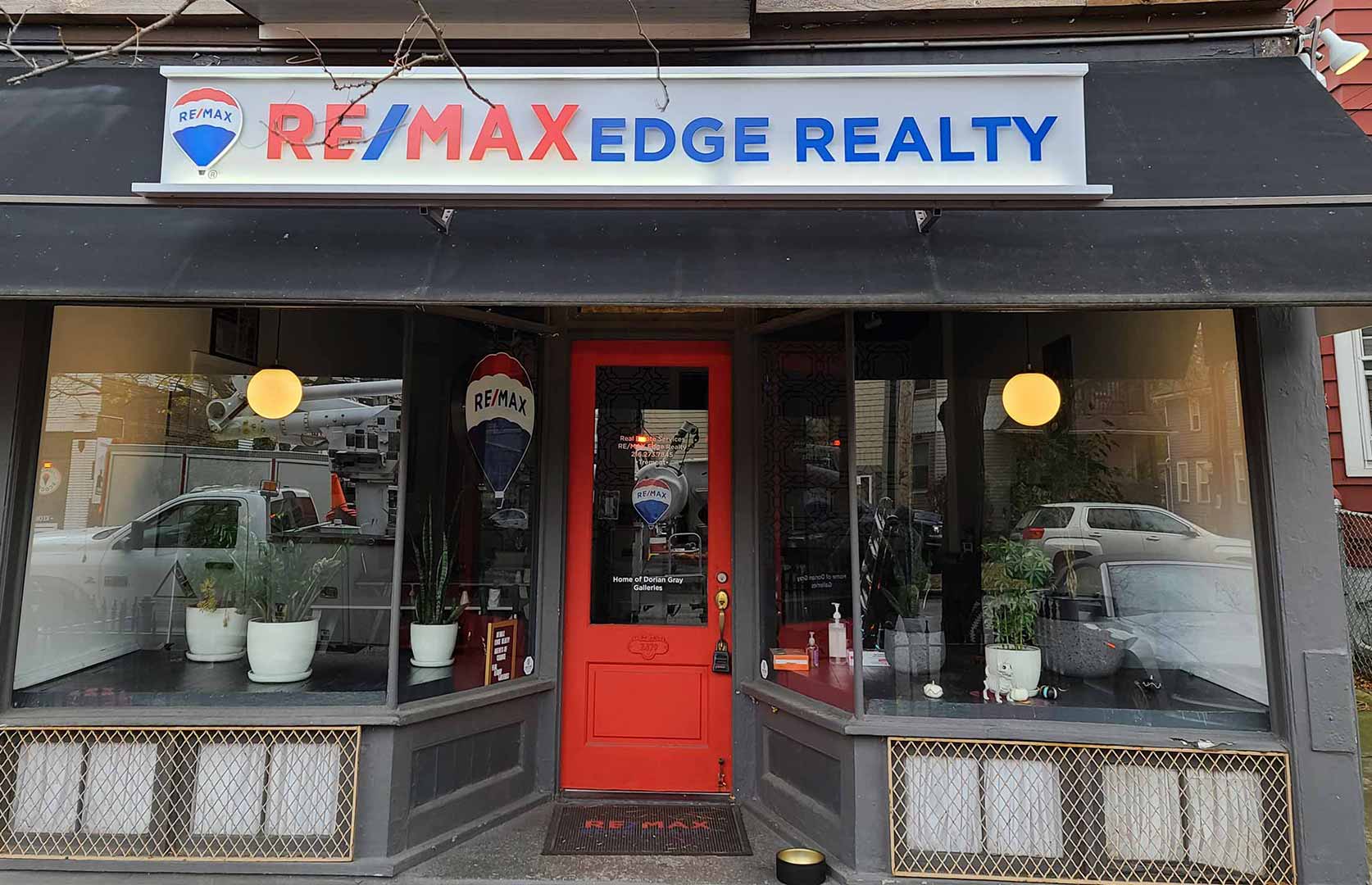 RE/MAX Signage Approved Supplier Portfolio by BlinkSigns