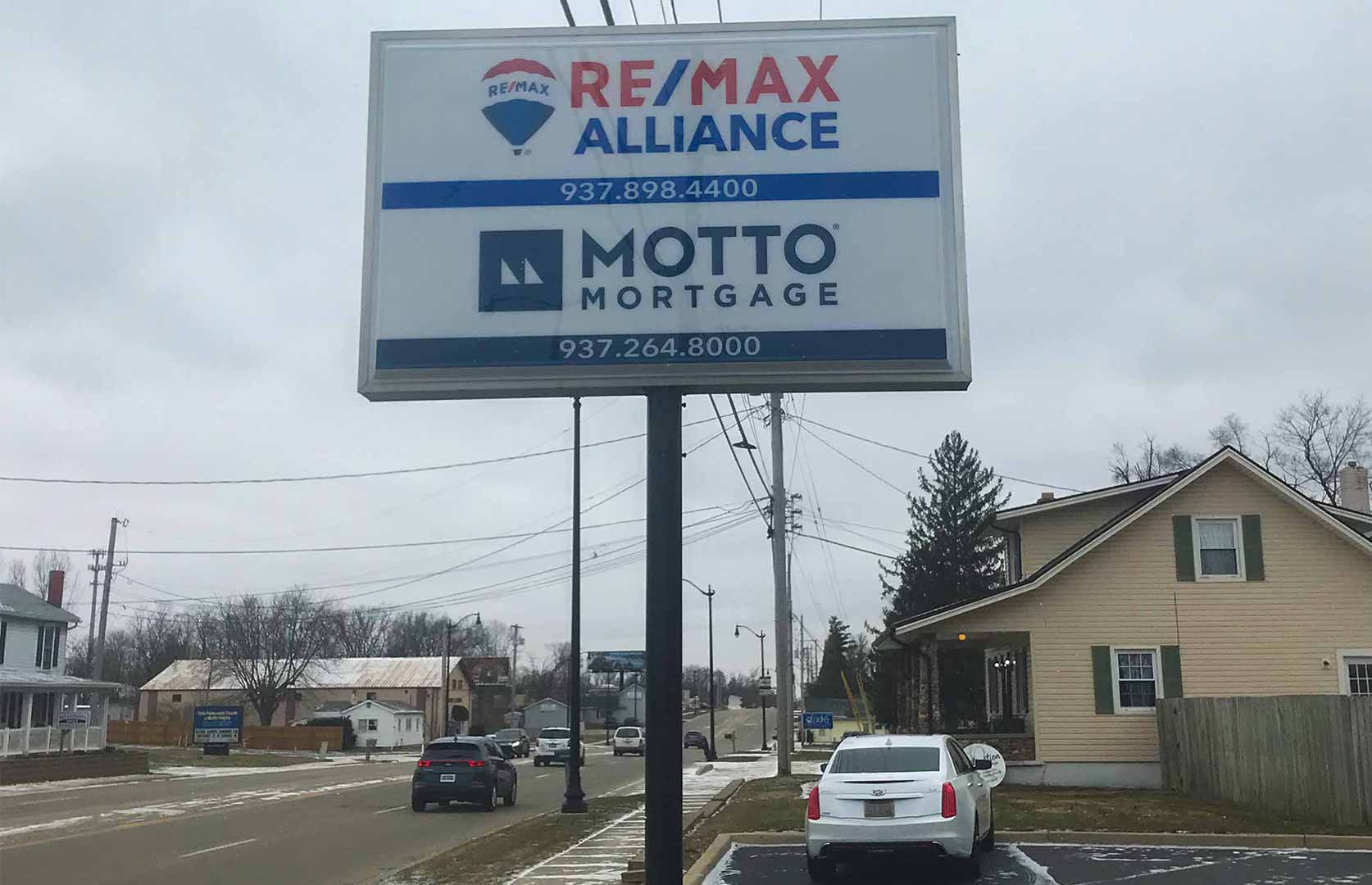 RE/MAX Signage Approved Supplier Portfolio by BlinkSigns