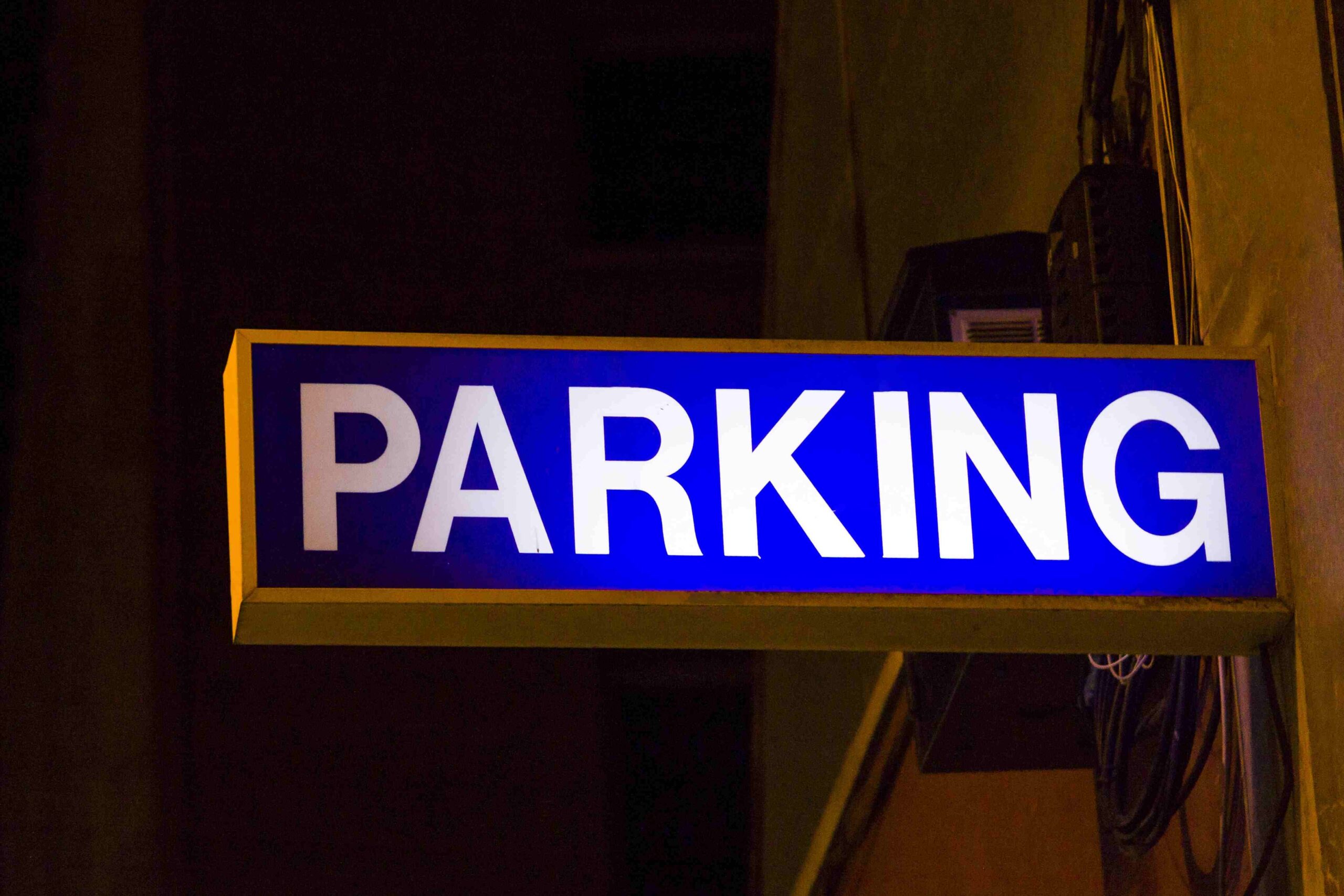 Common Signage Issues and How to Fix Them 3 Electrical & Illumination Issues